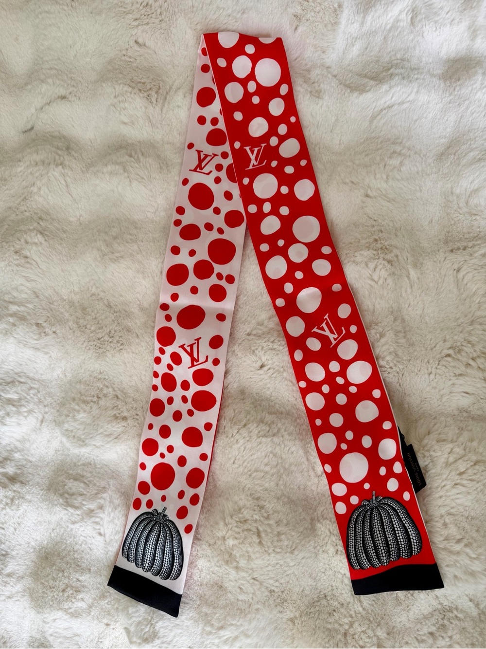 LV  twilly scarf Polka dots red white